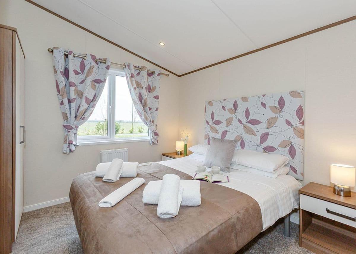 Woodland Lakes Lodges Тірск Екстер'єр фото